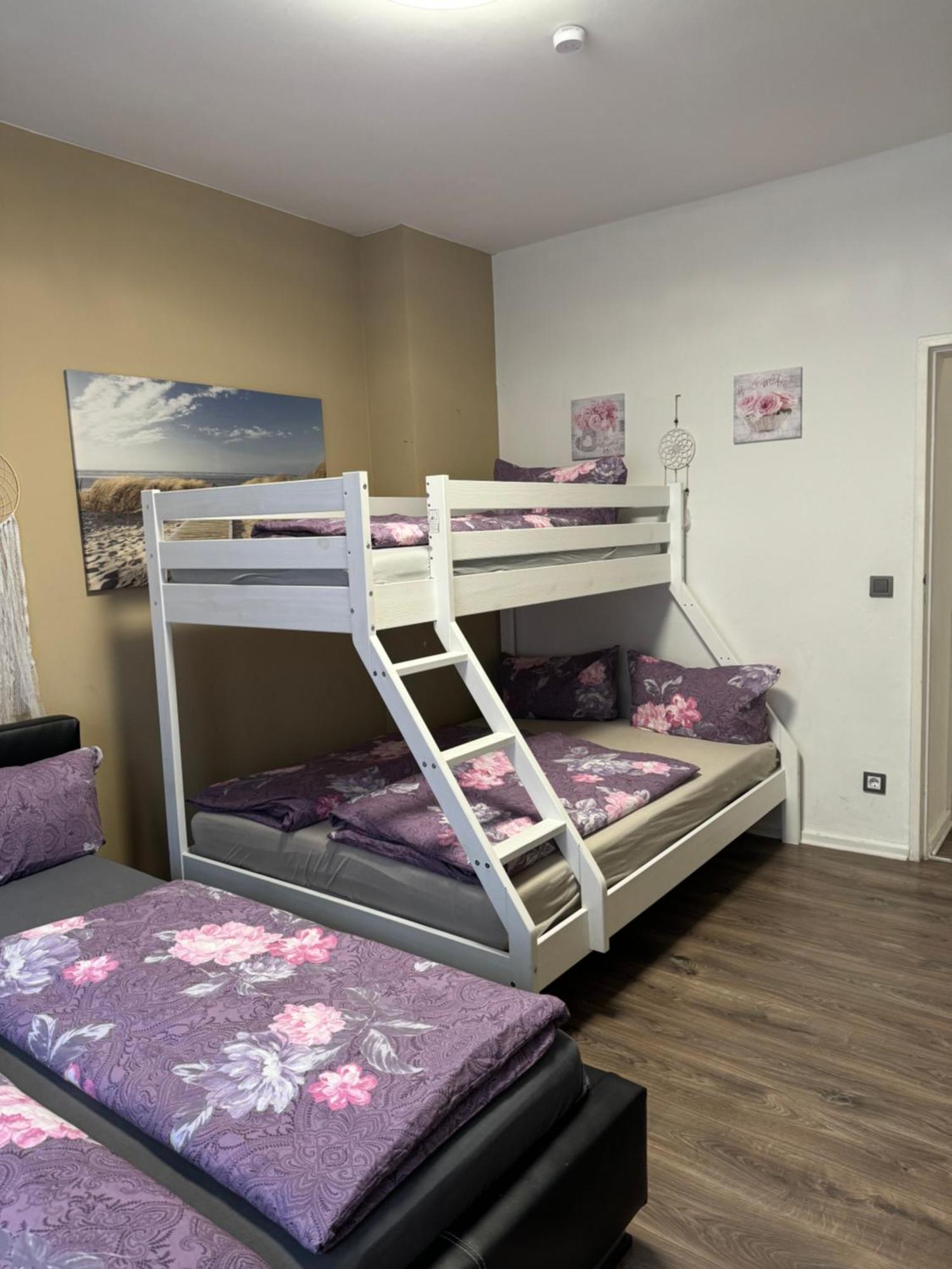 Berlin Pur - Wohnung Fuer Bis Zu 12 Personen Exterior photo