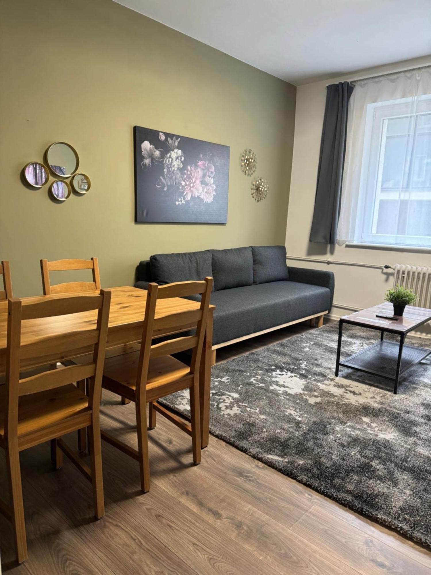 Berlin Pur - Wohnung Fuer Bis Zu 12 Personen Exterior photo