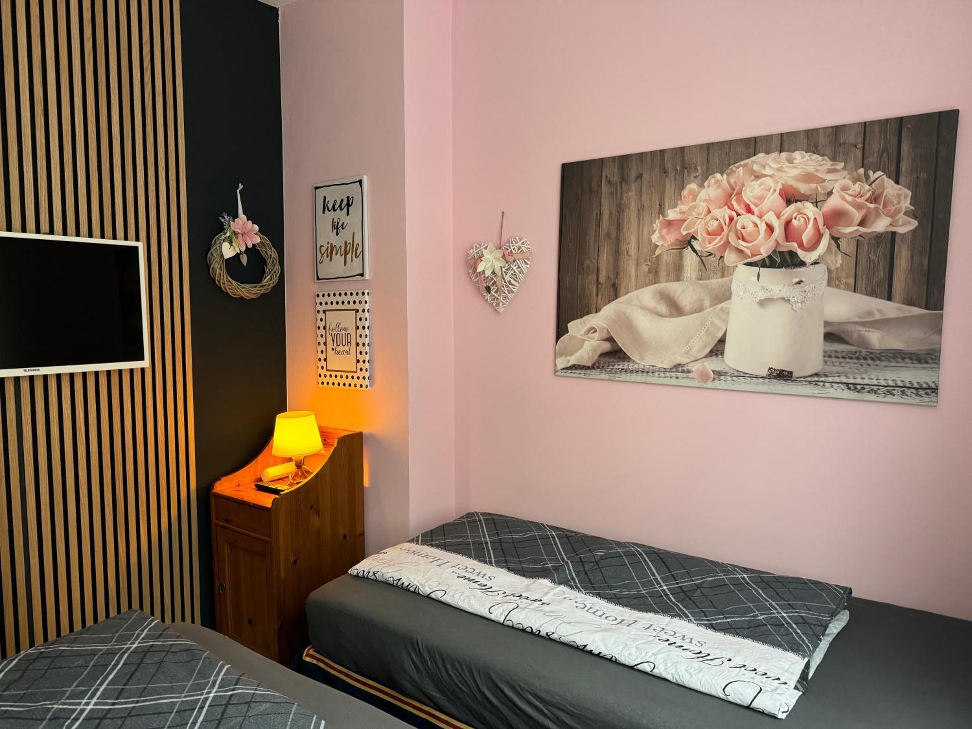 Berlin Pur - Wohnung Fuer Bis Zu 12 Personen Exterior photo